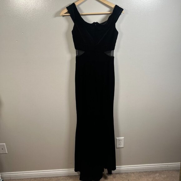 Xscape Velvet Off The Shoulder Gown Size 4 Black Holiday Event Christmas Party - Picture 4 of 11